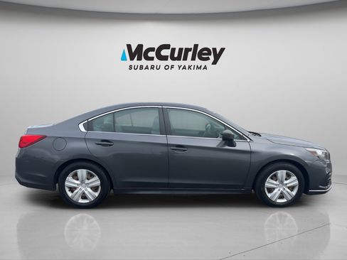 Used 2018 Subaru Legacy 2.5i AWD/4WD image 4