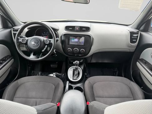 Used 2016 Kia Soul FWD image 15