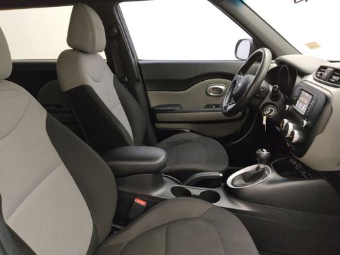 Used 2017 Kia Soul FWD image 21
