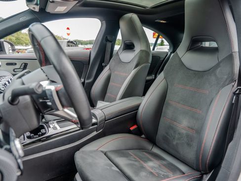 Used 2024 Mercedes-Benz CLA 250 4MATIC image 17