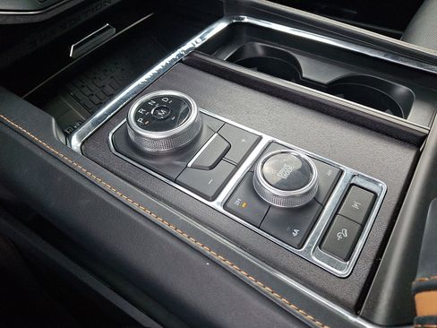 Certified 2022 Ford Expedition Max Platinum image 22