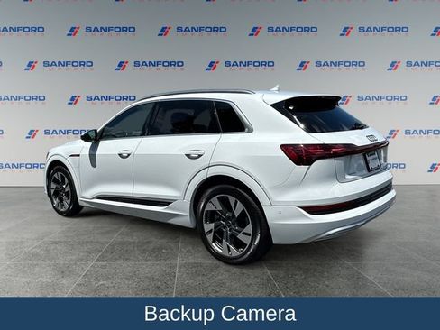 Used 2023 Audi e-tron Premium Plus w/ Premium Plus Package AWD/4WD image 4