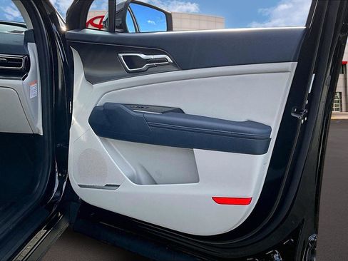 Used 2024 Kia Sportage EX image 22