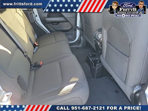 Used 2020 Jeep Wrangler Unlimited Sahara image 15