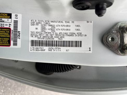 Used 2016 Toyota Tundra SR5 w/ TRD Off Road Package image 21