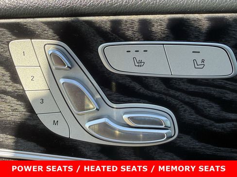 Used 2019 Mercedes-Benz E 300 4MATIC image 17