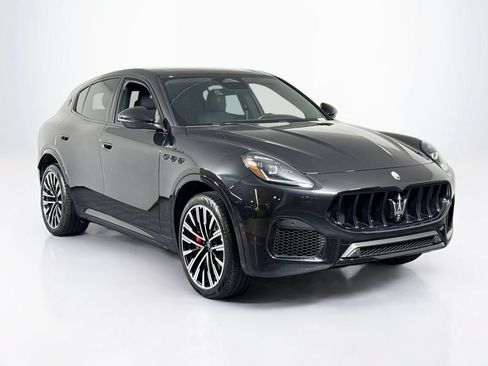 Used 2025 Maserati Grecale Modena AWD/4WD image 7