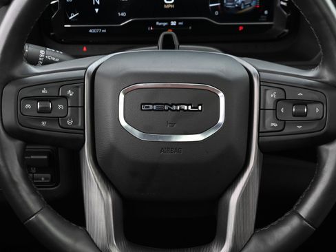 Used 2023 GMC Yukon Denali Ultimate image 30