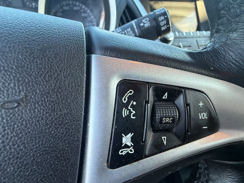 Used 2017 Chevrolet Equinox LT w/ Convenience Package image 19