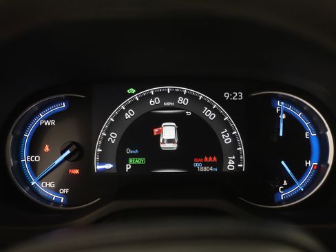 Used 2025 Toyota RAV4 LE image 20