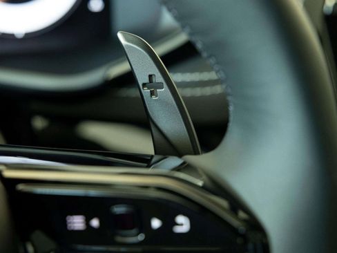 New 2026 Aston Martin DBX 707 image 30