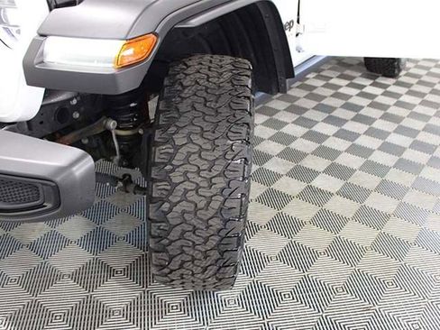 Used 2023 Jeep Wrangler Unlimited Sport AWD/4WD image 18