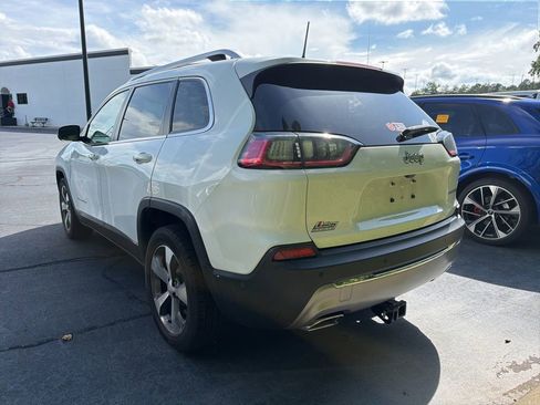 Used 2021 Jeep Cherokee Limited w/ Elite Package FWD image 4