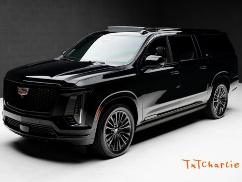 Used 2025 Cadillac Escalade ESV Sport Platinum AWD/4WD image 1