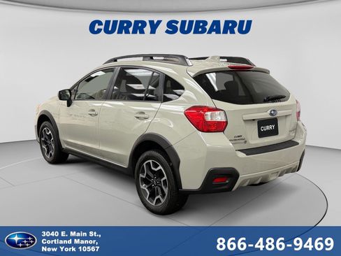 Used 2017 Subaru Crosstrek 2.0i Limited AWD/4WD image 3
