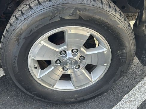 Used 2005 Toyota 4Runner Limited image 18