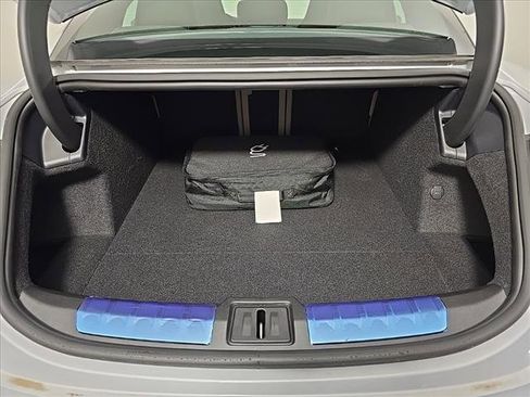 New 2025 Porsche Taycan image 14