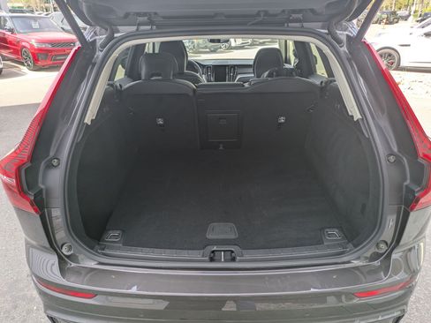 Used 2025 Volvo XC60 B5 Core AWD/4WD image 27