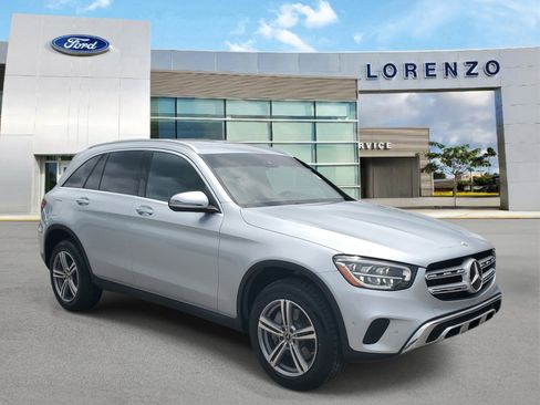 Used 2022 Mercedes-Benz GLC 300 image 3