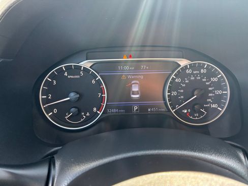 Used 2025 Nissan Altima 2.5 SV FWD image 39