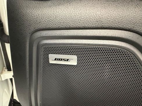 Used 2021 Porsche Macan AWD/4WD image 15