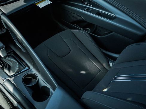 New 2026 Hyundai Elantra Sport FWD image 23
