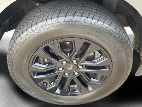 Used 2025 Ford F150 Lariat w/ Equipment Group 502A High AWD/4WD image 10