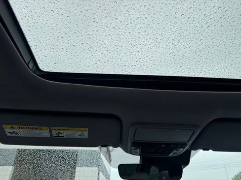 Used 2022 Honda Pilot Elite image 17
