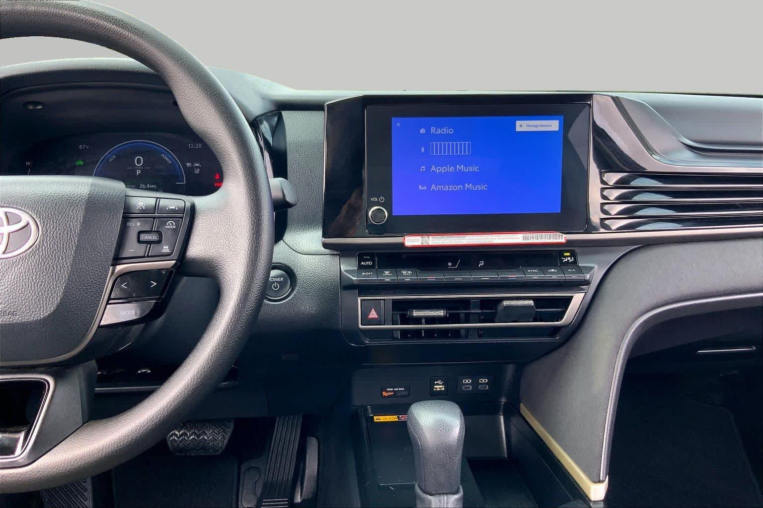 Used 2026 Toyota Camry LE FWD image 7