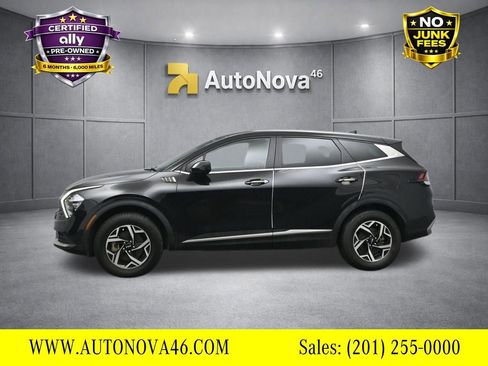 Used 2023 Kia Sportage LX AWD/4WD image 3