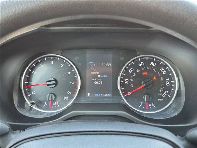 Used 2022 Toyota RAV4 LE AWD/4WD image 11