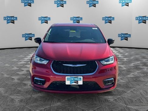 New 2026 Chrysler Pacifica Select AWD/4WD image 8