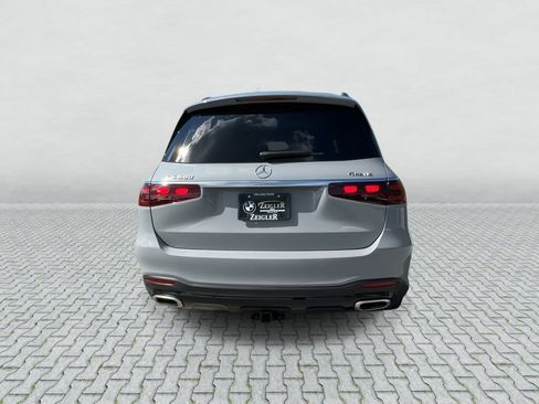 Used 2024 Mercedes-Benz GLS 580 4MATIC image 7