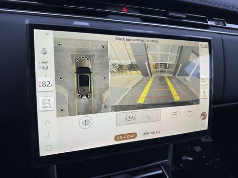 New 2026 Land Rover Range Rover Long Wheelbase SE image 16