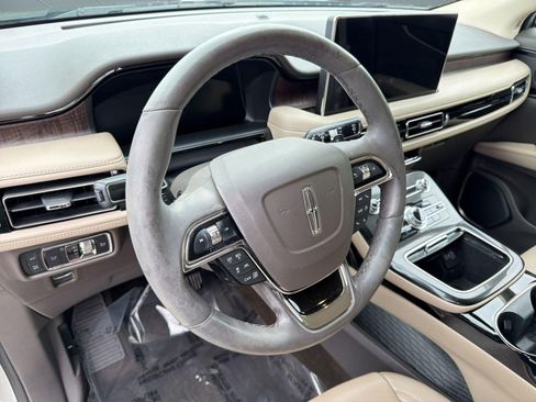 Used 2022 Lincoln Nautilus Reserve w/ Equipment Group 201A AWD/4WD image 21