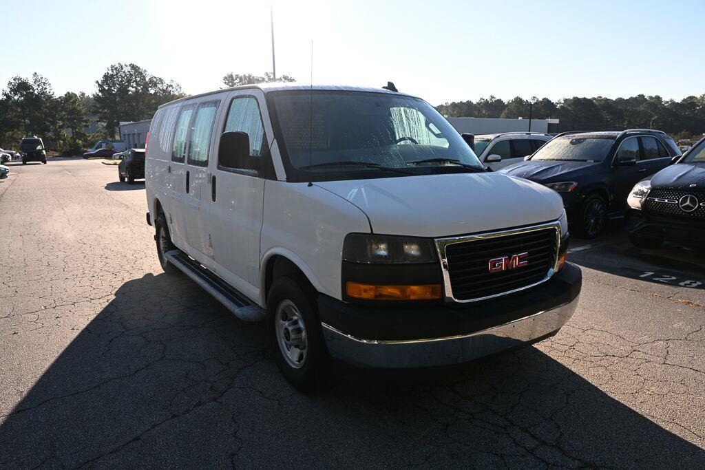 Used 2025 GMC Savana 2500 w/ Driver Convenience Package RWD image 17