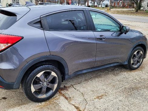 Used 2018 Honda HR-V EX image 6