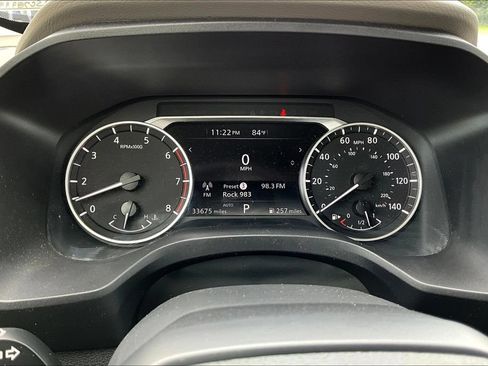 Used 2025 Nissan Rogue SV AWD/4WD image 15