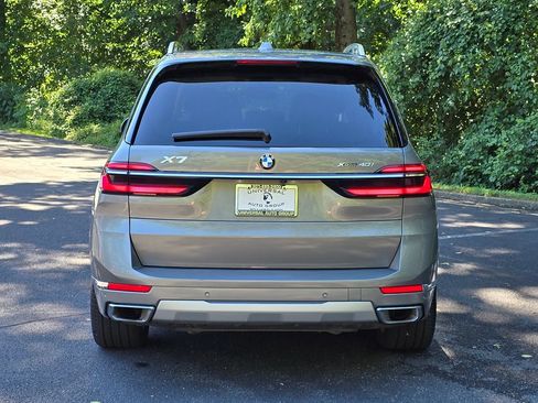 Used 2025 BMW X7 xDrive40i w/ Premium Package AWD/4WD image 5