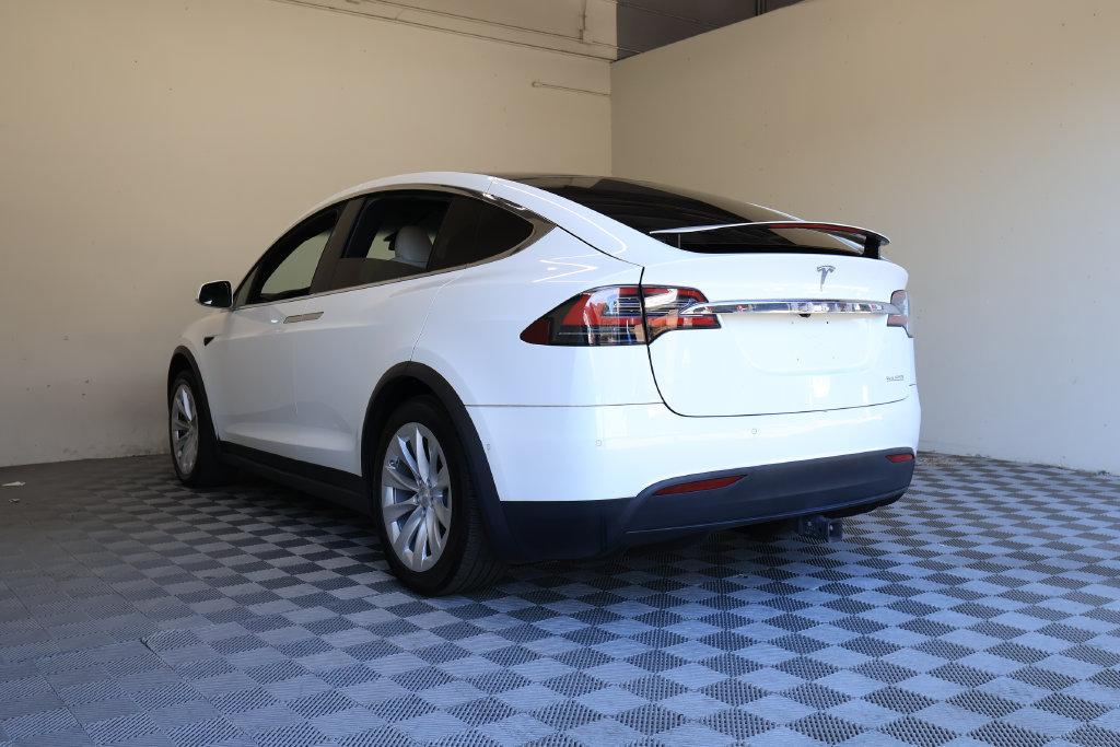 Used 2020 Tesla Model X Performance AWD/4WD image 13