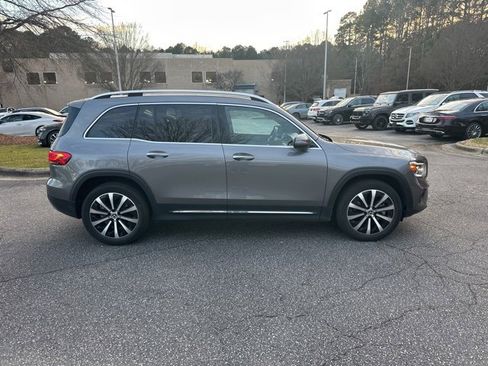 Certified 2021 Mercedes-Benz GLB 250 4MATIC image 4