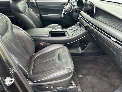 Used 2023 Hyundai Palisade Limited w/ Winter Package FWD image 61