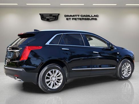 Used 2017 Cadillac XT5 Luxury w/ Driver Awareness Package image 5