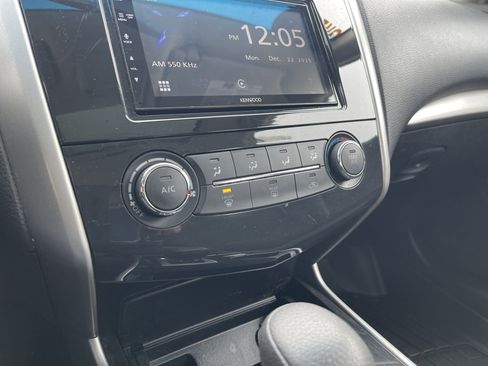 Used 2013 Nissan Altima 2.5 S image 18