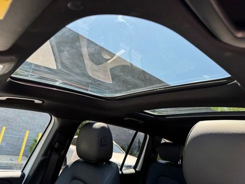 Certified 2022 Mercedes-Benz GLB 250 4MATIC image 22