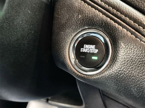 Used 2016 Chevrolet Cruze Premier image 23