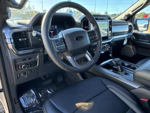 New 2025 Ford F150 Lariat w/ Equipment Group 501A Mid image 9