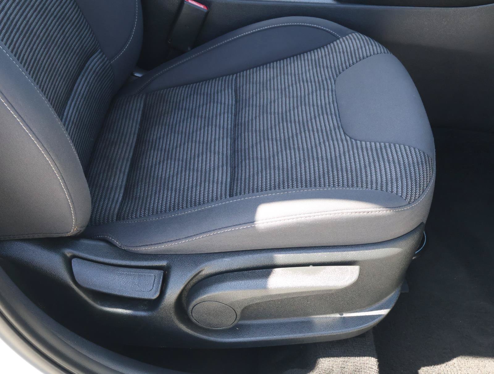 Used 2021 Kia Niro LX FWD image 16