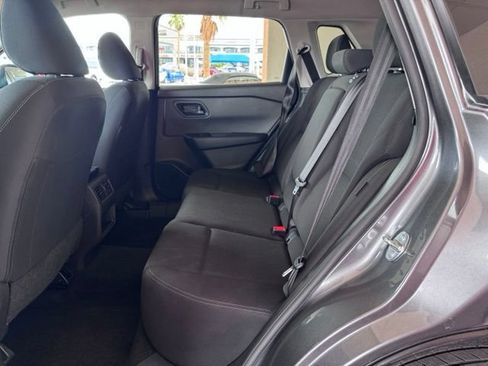 Used 2024 Nissan Rogue S AWD/4WD image 11