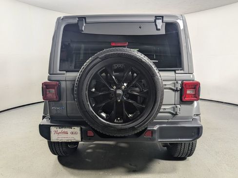 Used 2021 Jeep Wrangler Unlimited Sahara w/ Cold Weather Group AWD/4WD image 6